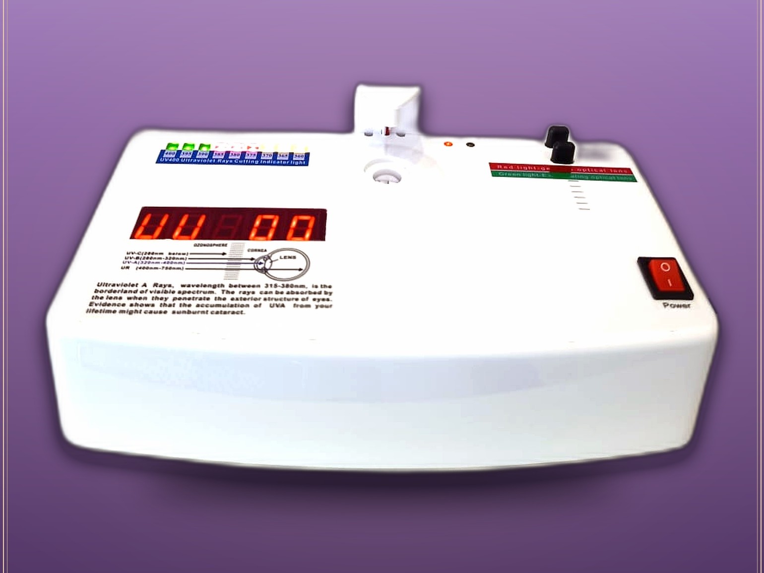 Medidor de proteção UV sobre o balcão da loja.